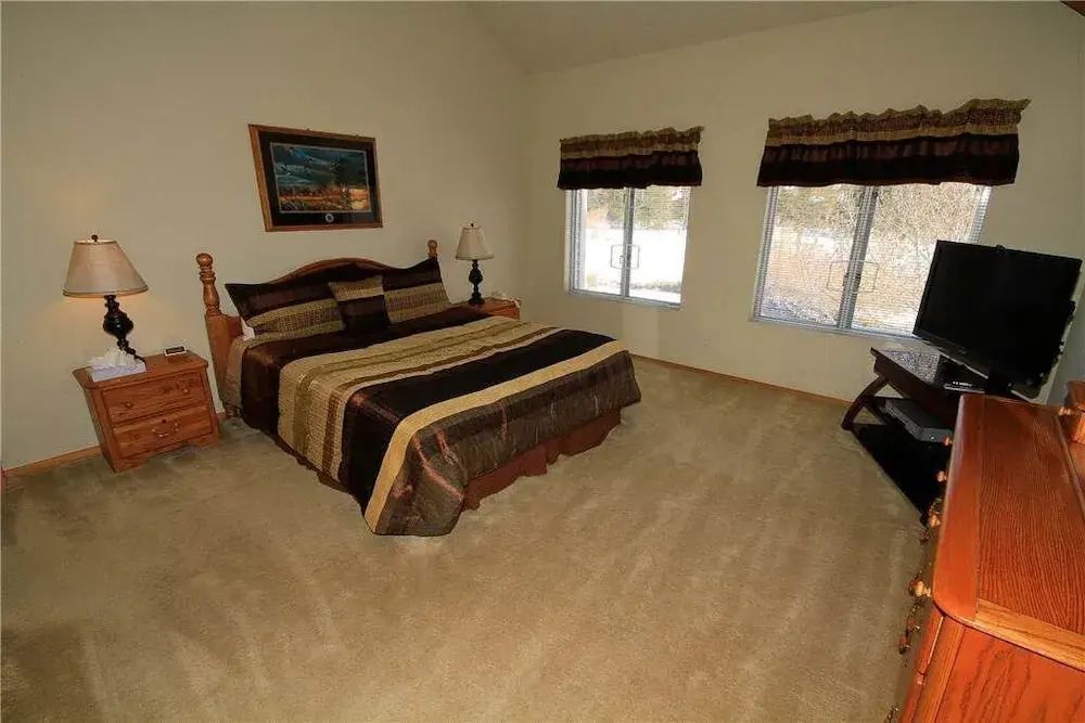 Snowcreek Phase 4 521 4 Br townhouse by RedAwning