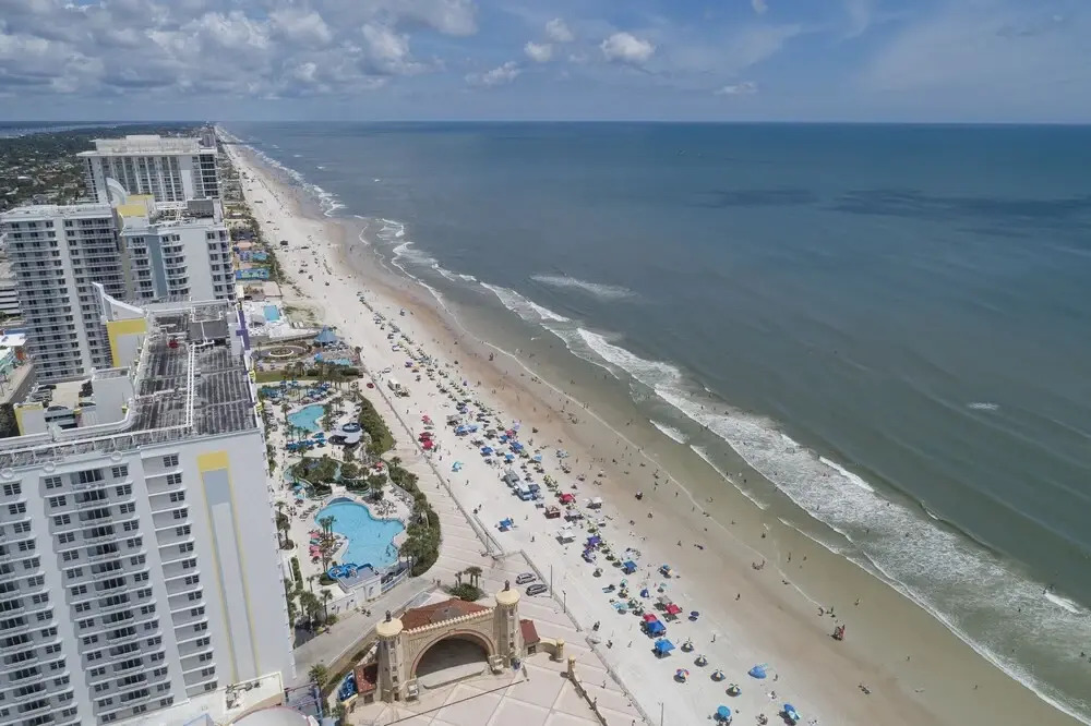 Ocean Walk 2328