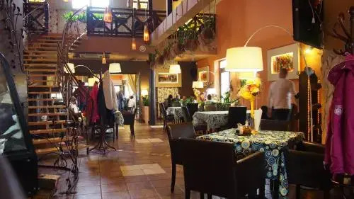 Tajemniczy Ogród Szczytna - Bed & Breakfast