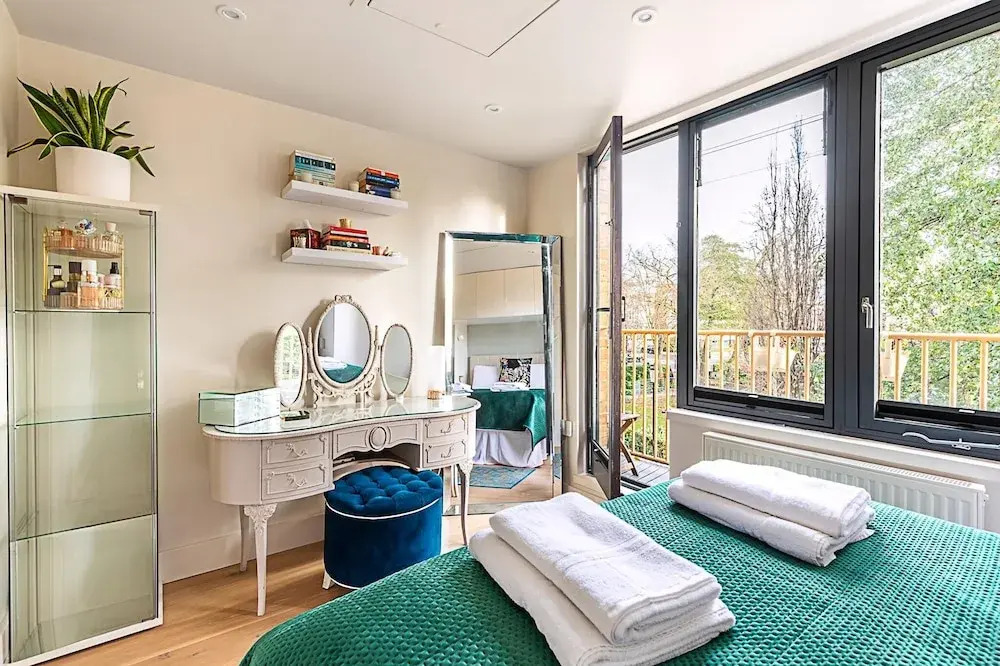 A Stylish Haven Near Portobello Road