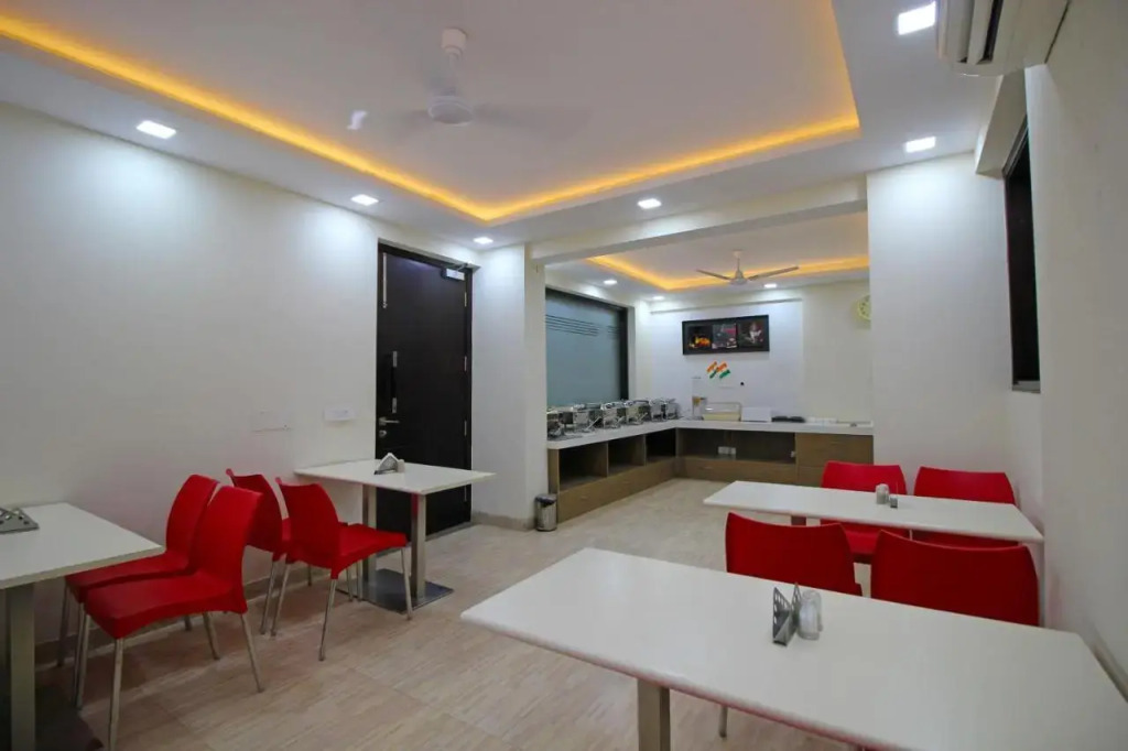 Gazebo Inn & Suites Medanta
