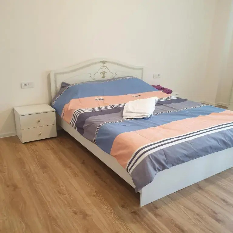 Uzak Apartment 2
