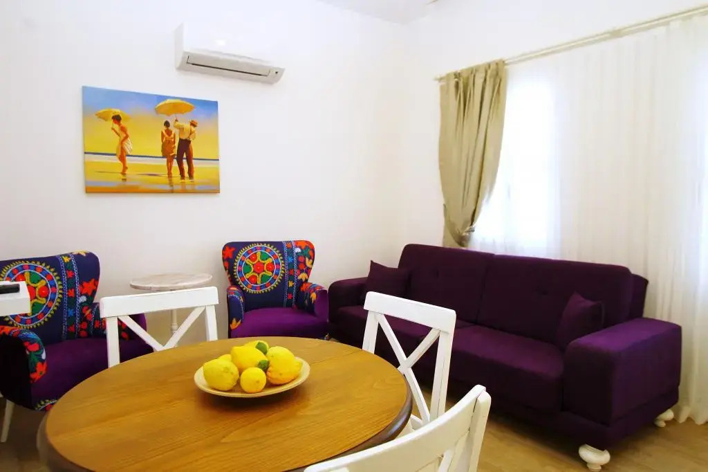 Çeşme Kale Taş Apart