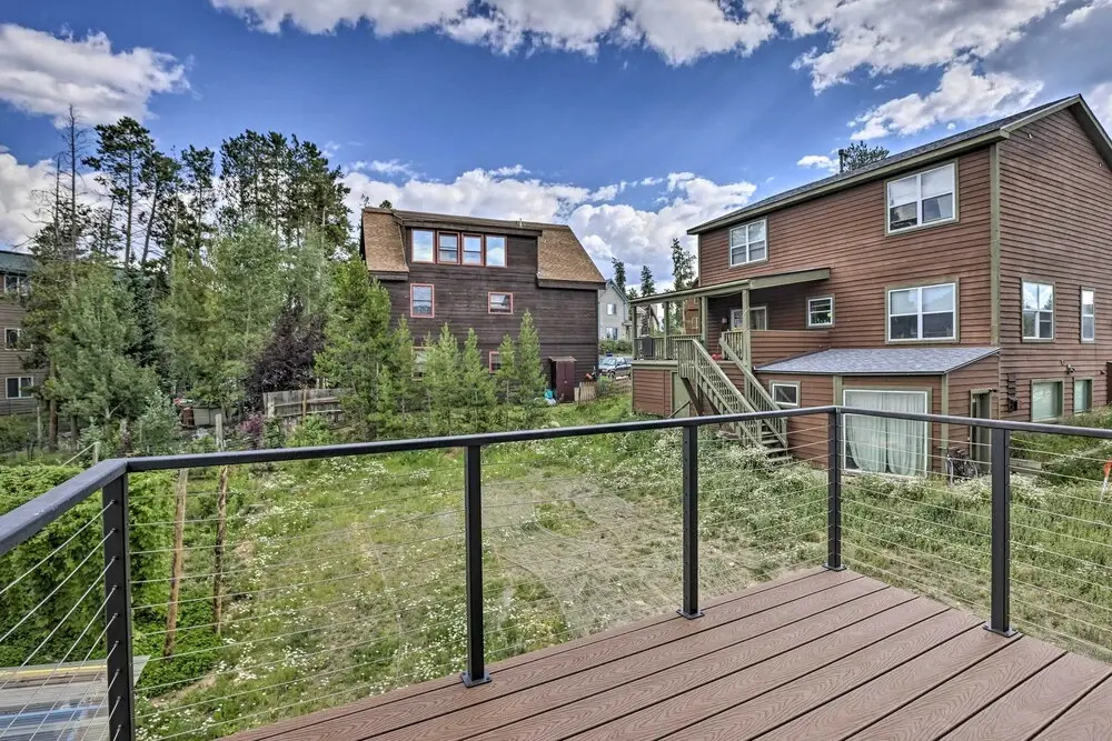 Sleek Fraser Townhome < 8 Mi to Winter Park!