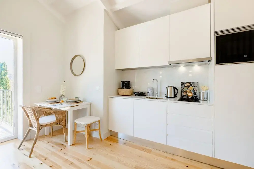 Porto Downtown Studio with Balcony