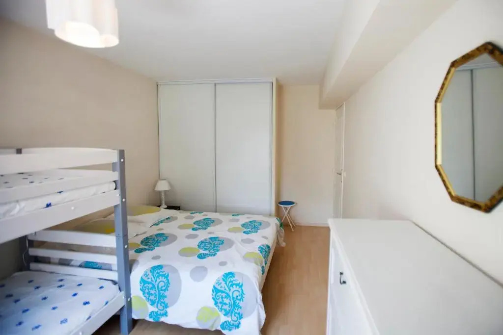 Appart Résidence proche plage avec piscine et parking couvert privé