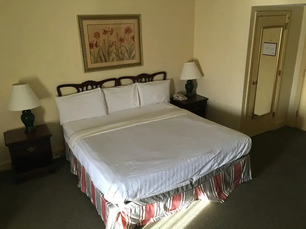 Legacy Hotel and Suites