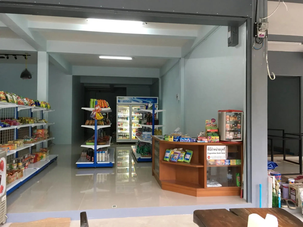 Khaosok Secret Hostel