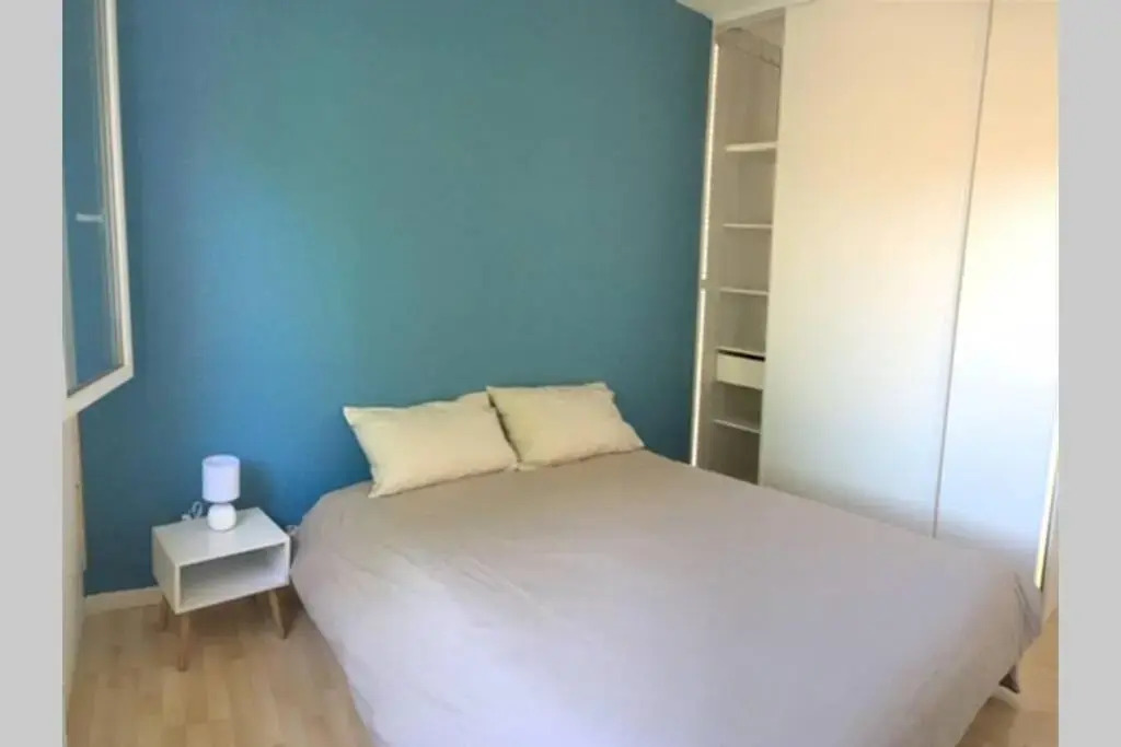 Paisible maison entre plages, lacs et bassin