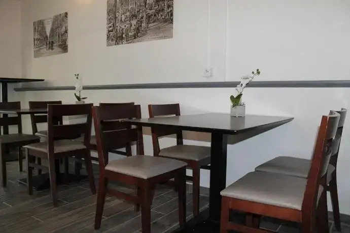 Hotel La Hourquie Café