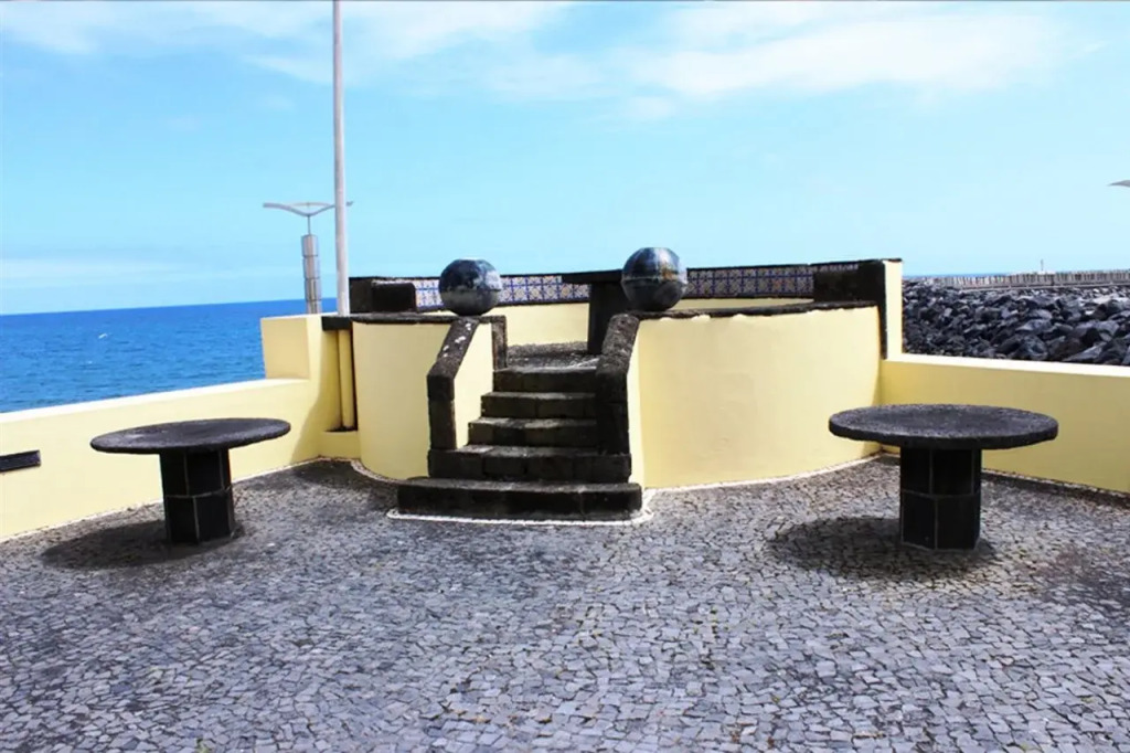 Vinha da Areia Beach Hotel