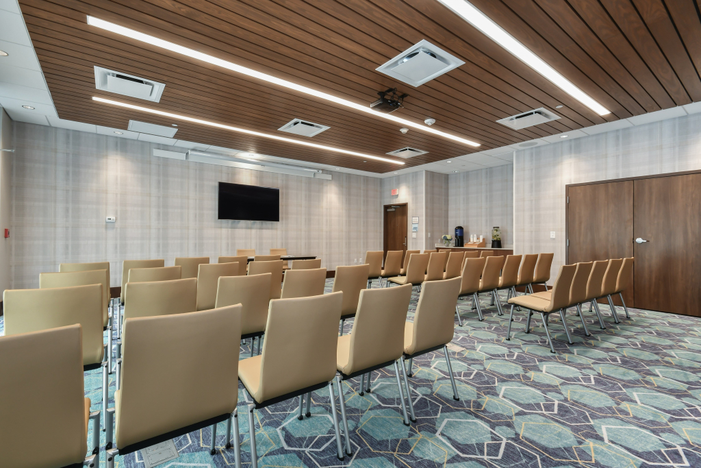 Holiday Inn Express & Suites Charlotte - Ballantyne by IHG