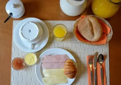 Fado Bed & Breakfast Santos