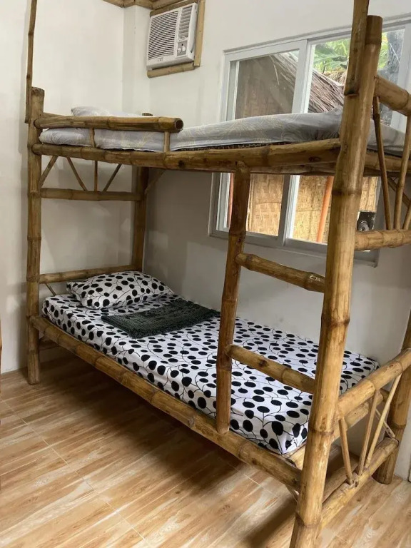 Neverland - Hostel