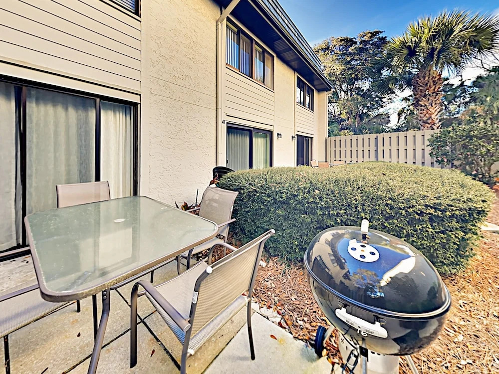 Surf Court 46