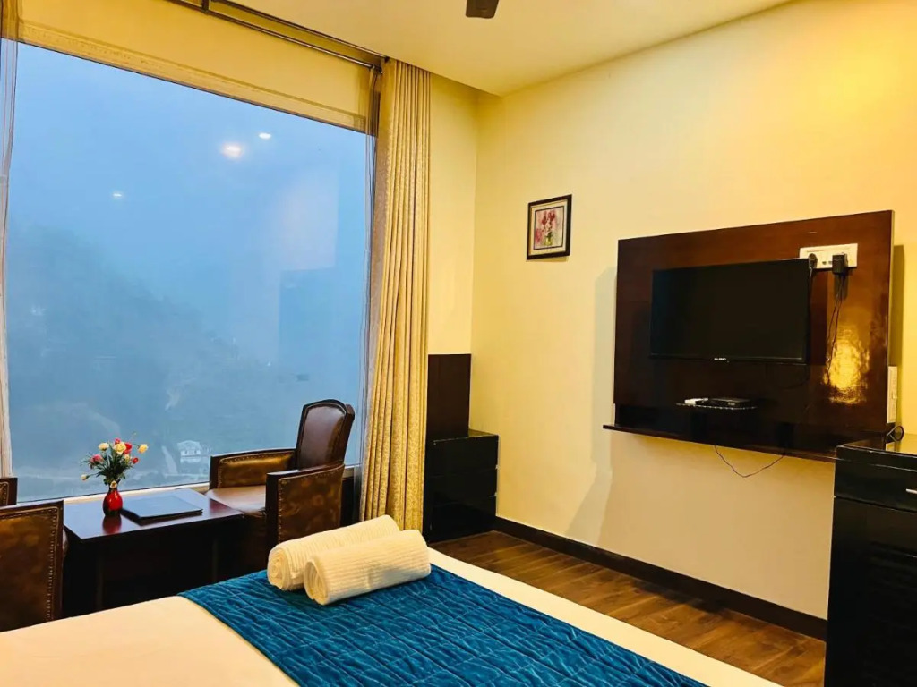 Hotel Vaikunth Mcleodganj Centrally Heated And Air Cooled