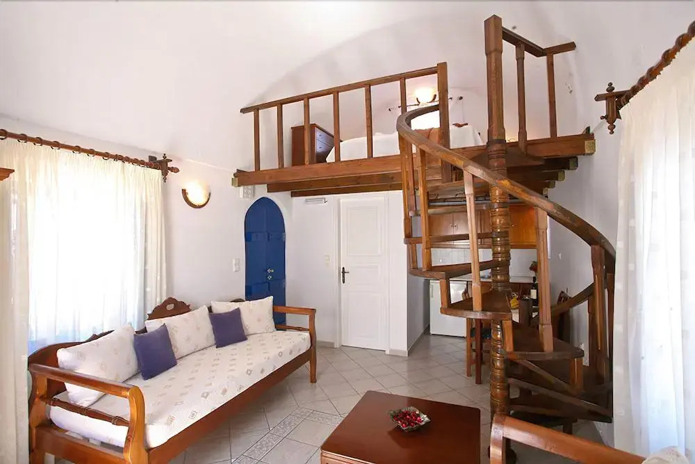 Pergeri Apartments
