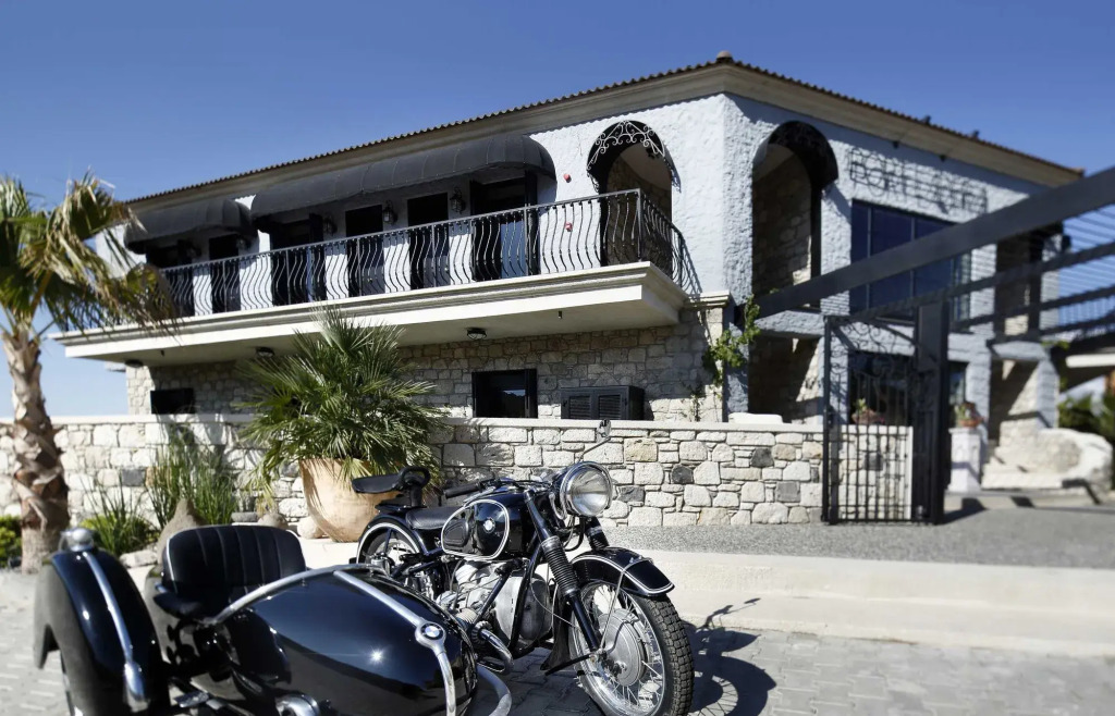 Alacatı Port Ladera Hotel