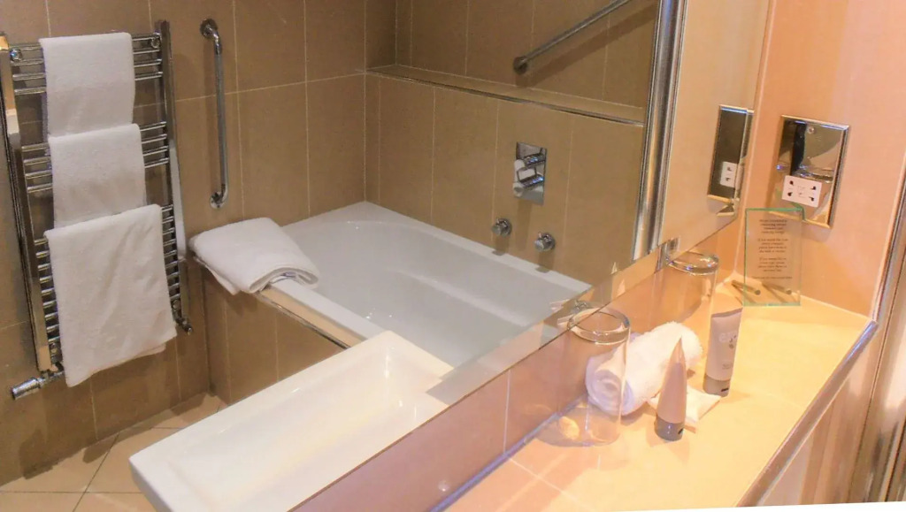 Hollies Hotel