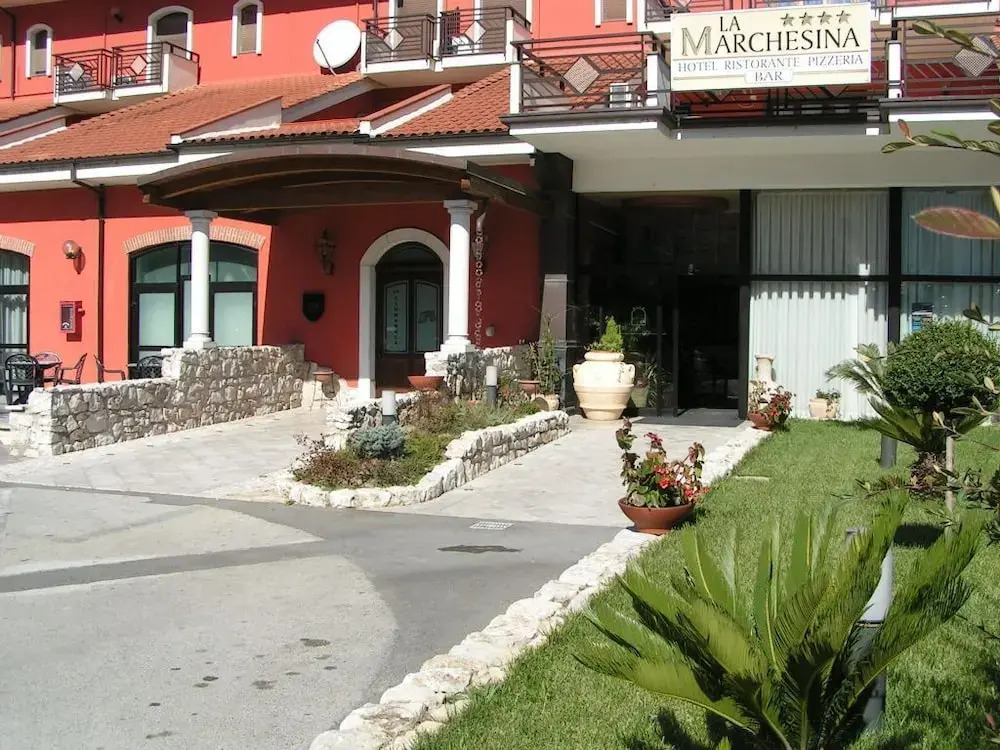 MARCHESINA RESORT srls