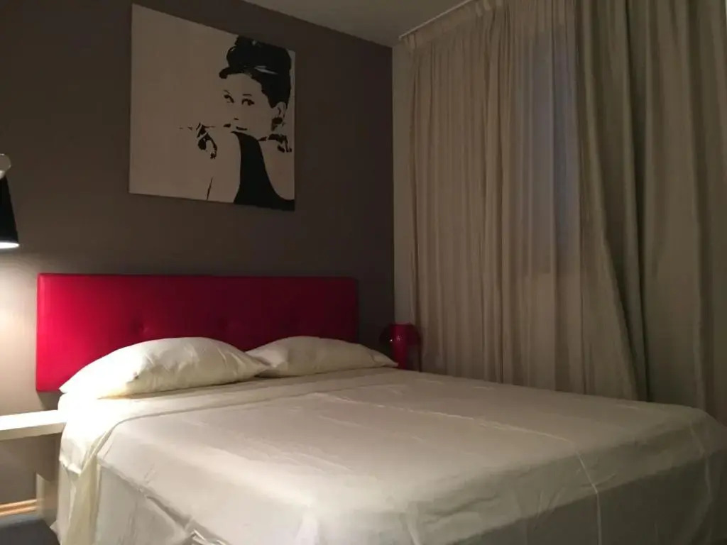 Gorgeous Biserka Apartment near the sea