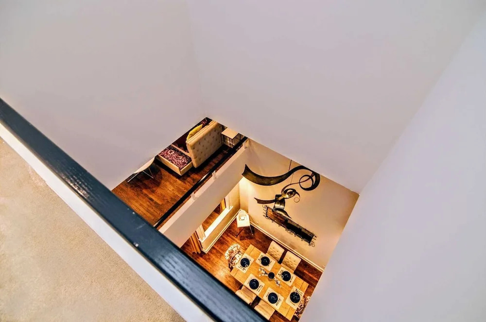 Massive Foggy Bottom Townhouse #1084 3 Bedrooms 2.5 Bathrooms Apts