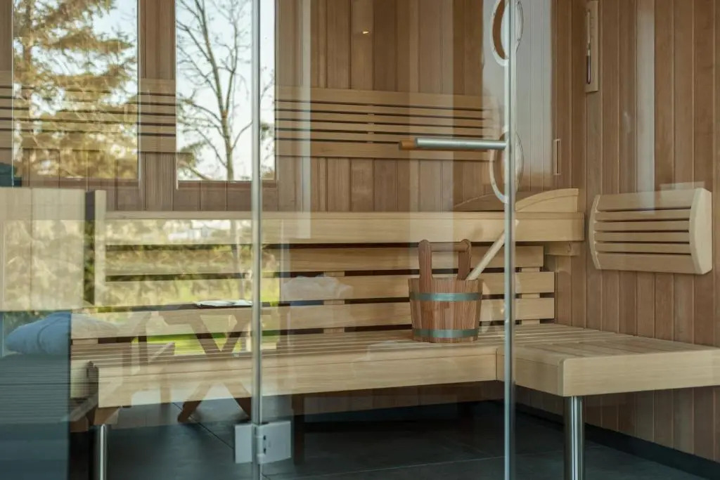 Villa Lotsenhäuser Rügen - Luxus Ferienhaus - 3 Schlafzimmer - Sauna - Dachterrasse mit Boddenblick
