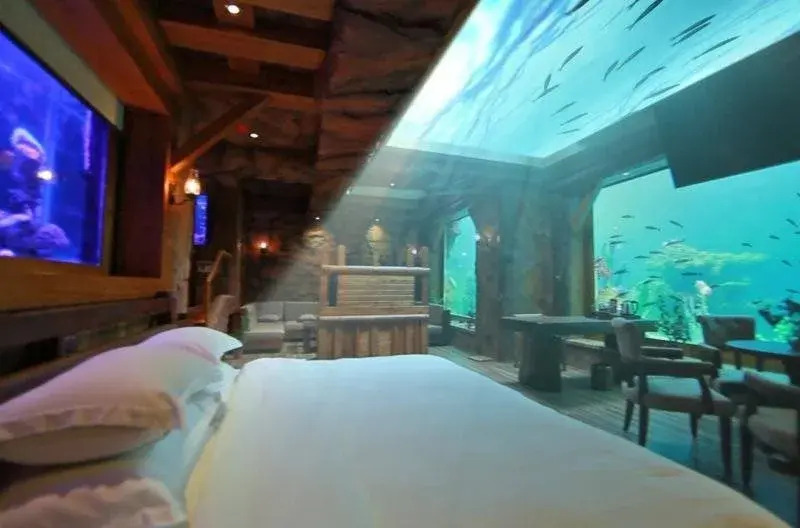 Chuanlord Holiday Hotel