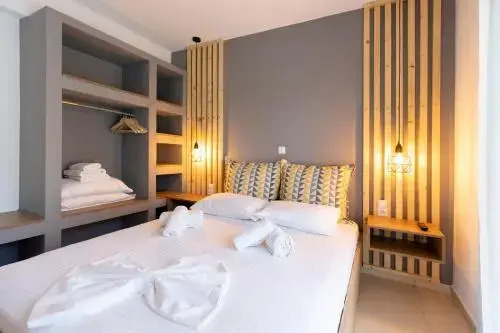 Antigone Apartments