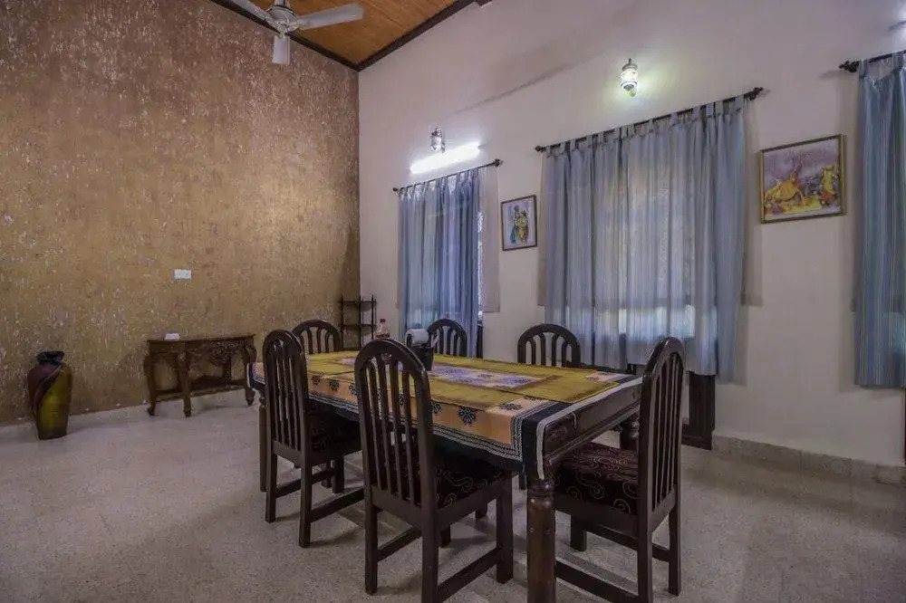 Nirvaah Villa - Socorro