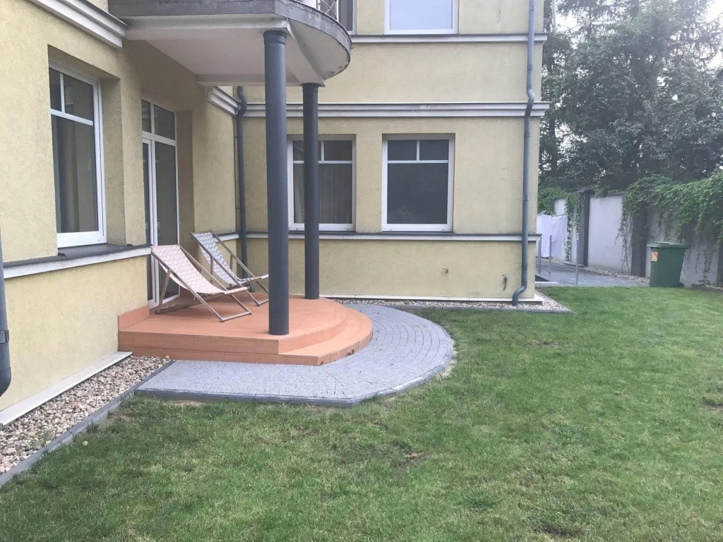 La Petite APARTMENTS & ROOMS