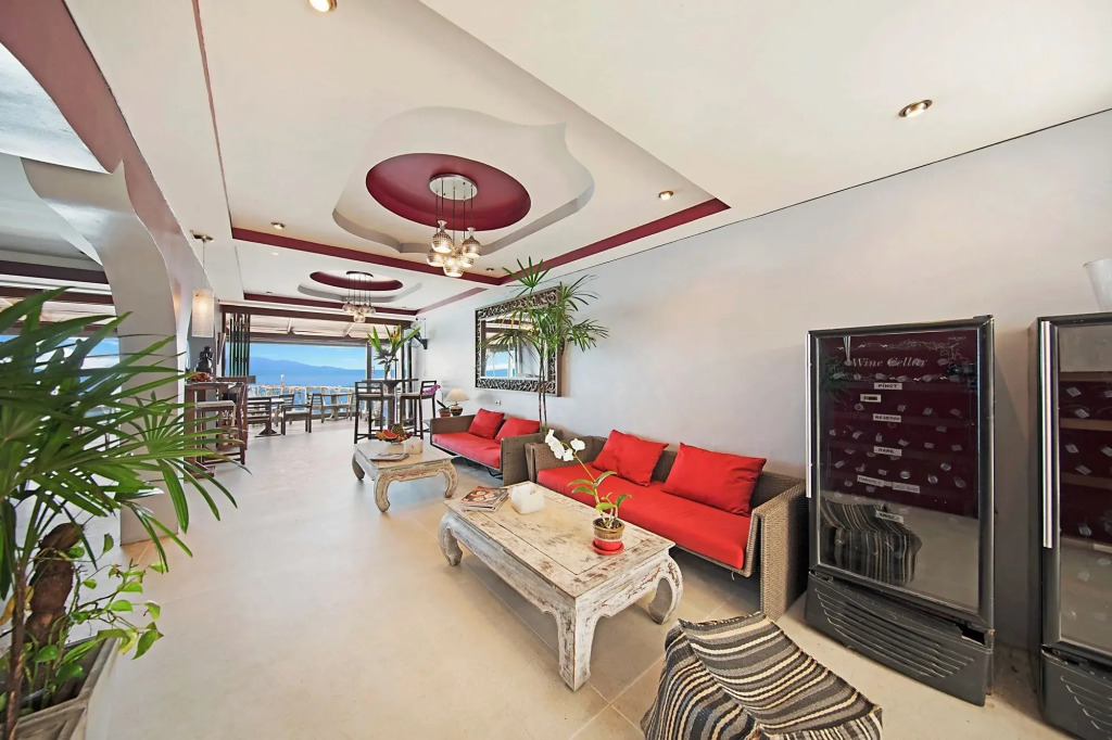 ROZ MARINE Boutique Hotel