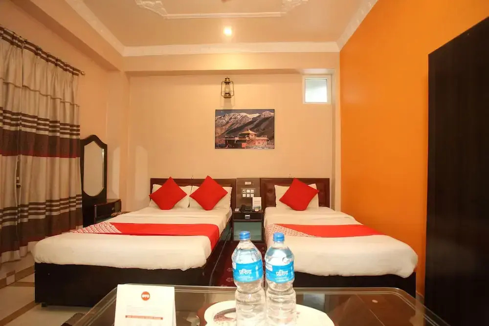 Oyo 512 Hotel Brindaban