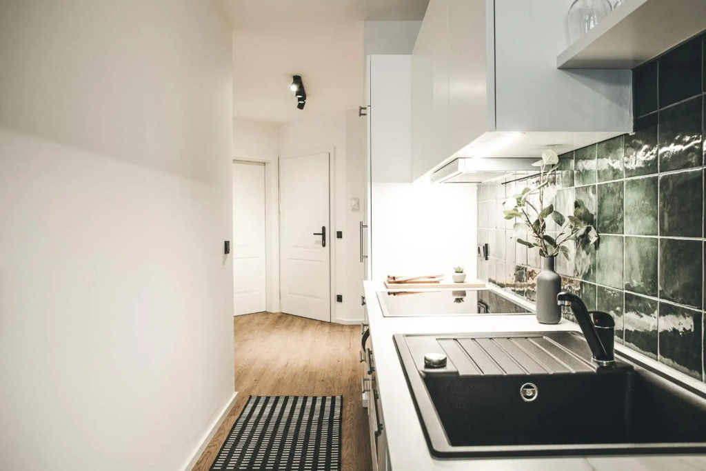 Oskar Apartments