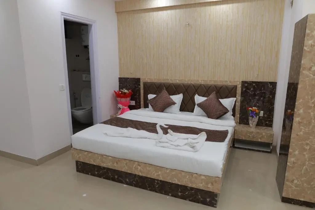 Sairaah Golden Suites, Shirdi