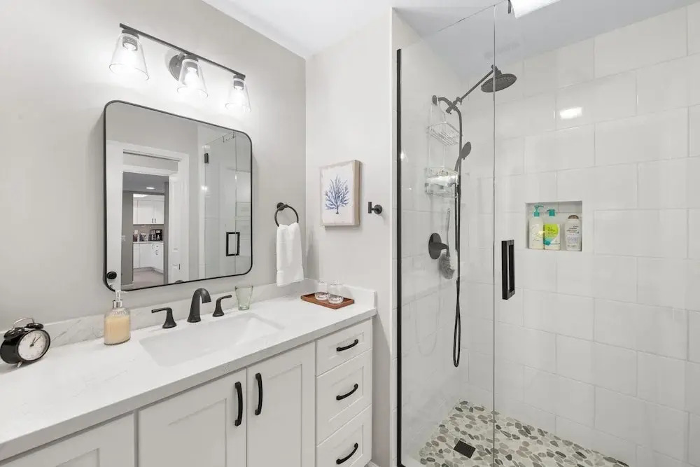 Designer Seville Condo w Golf Mountain Views