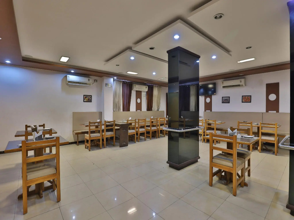 Collection O Dandiya Bazar Formerly Vrundavan Residency