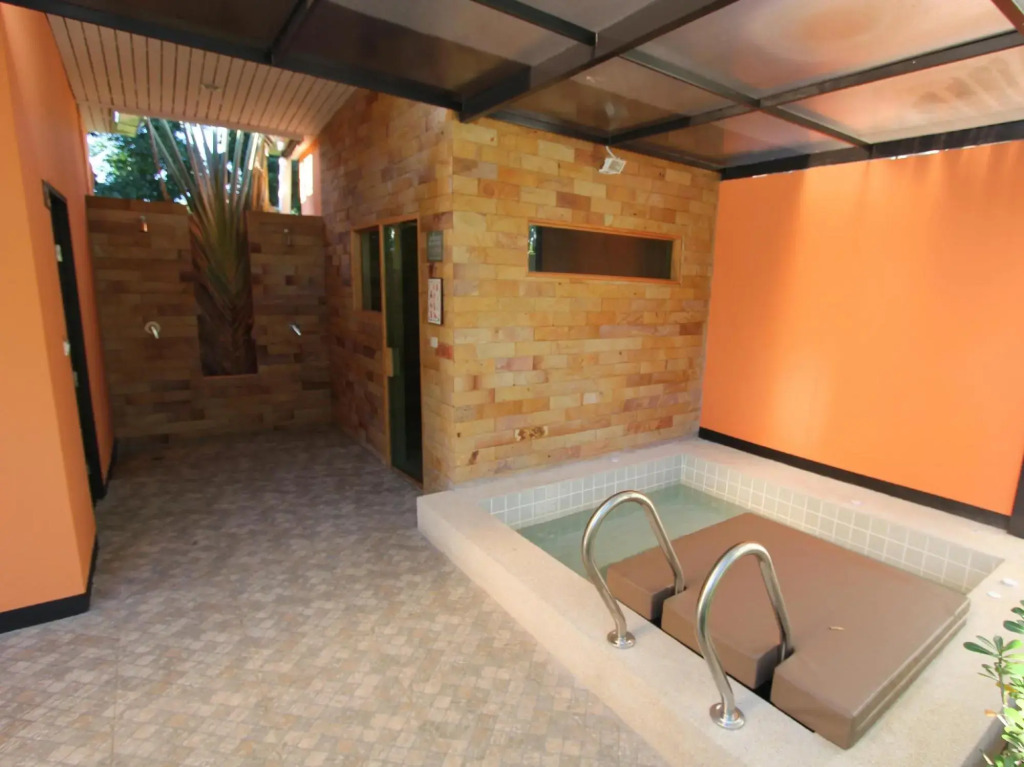 Babylon Pool Villas