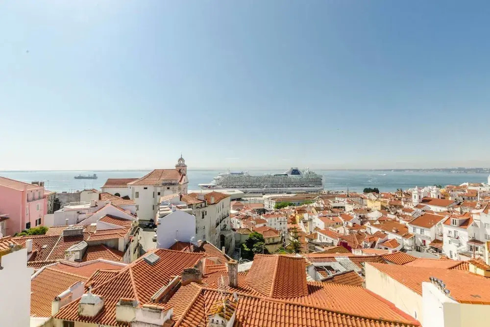 Spacious Apartment in Alfama With a Great View