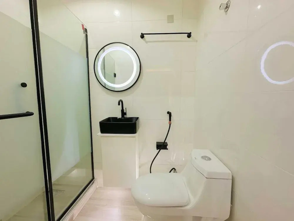 LinQues & Bethel Residences