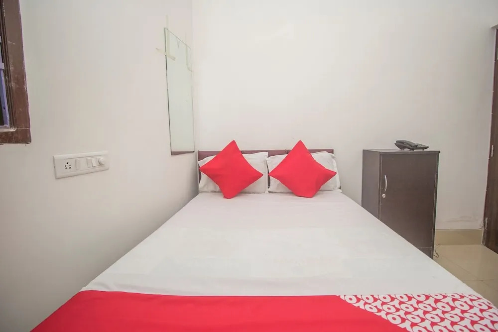 OYO 27701 Hotel Kshounish Residency