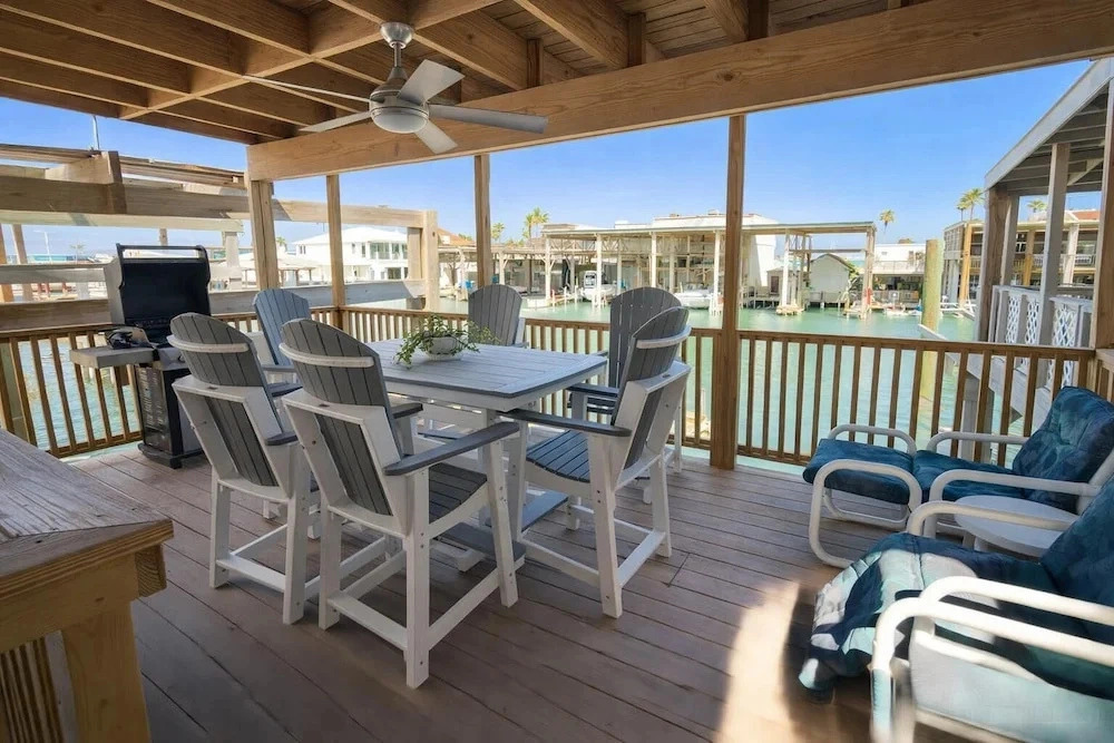 Channelfront - Dock - Fishing - BBQ - Deck