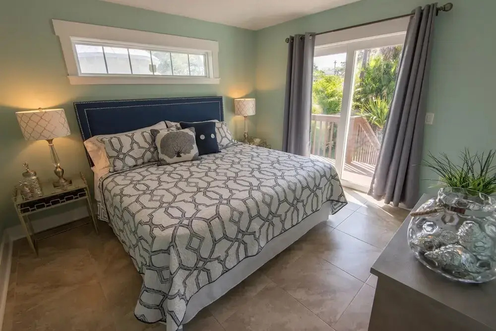 Azure Beach House Apartment 3
