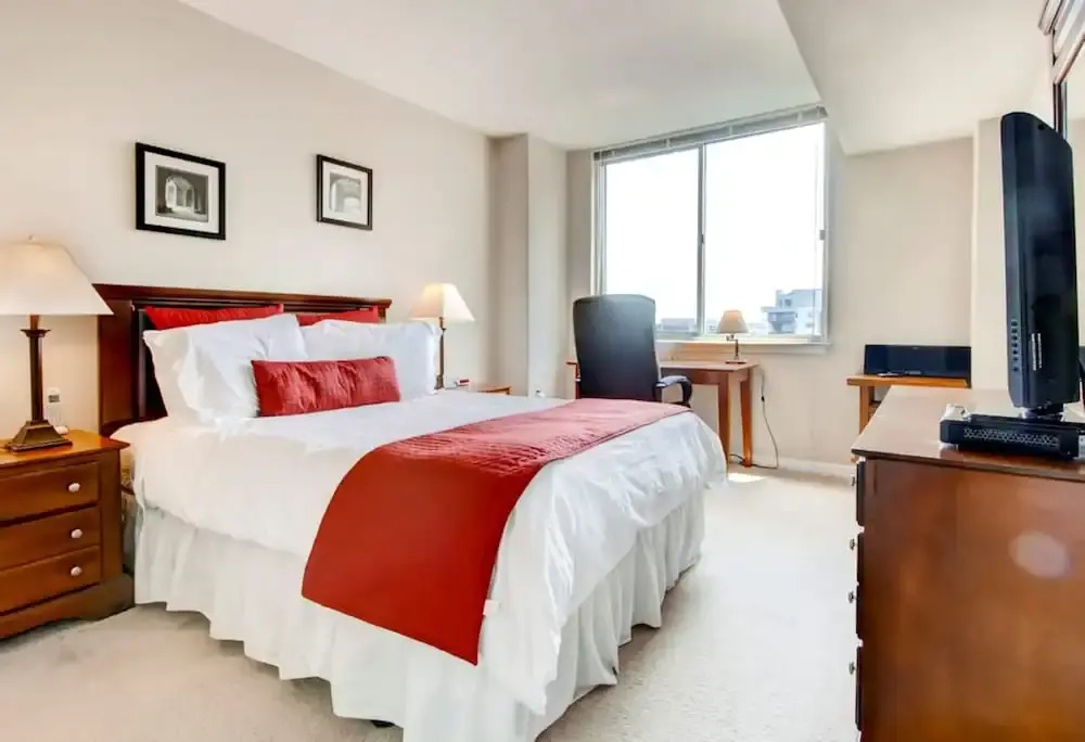 Luxury Apartments at Pentagon City center