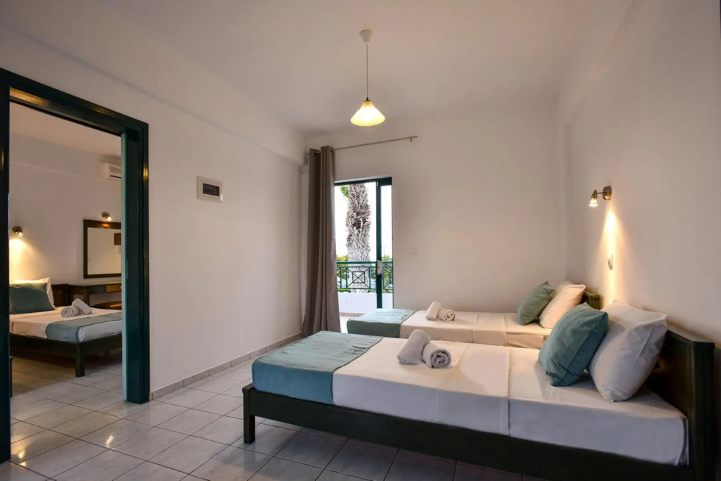 Villa Maria Apts