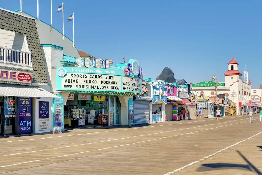 Sunny Ocean City Retreat ~ Qtr-mi to Beach!