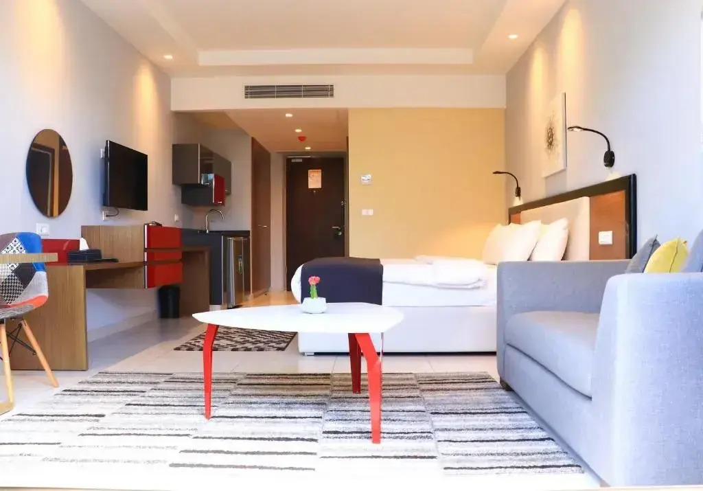 The Ray Hotel and Studios