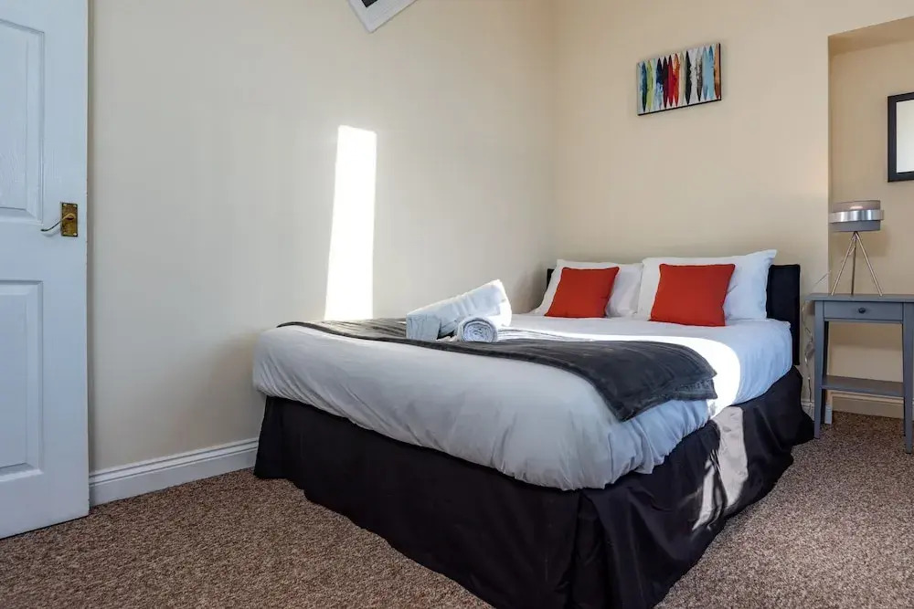 Ford Park Apartment
