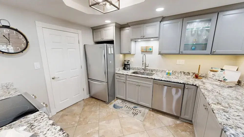 Shoreline Towers 3025 2 Bedroom Condo