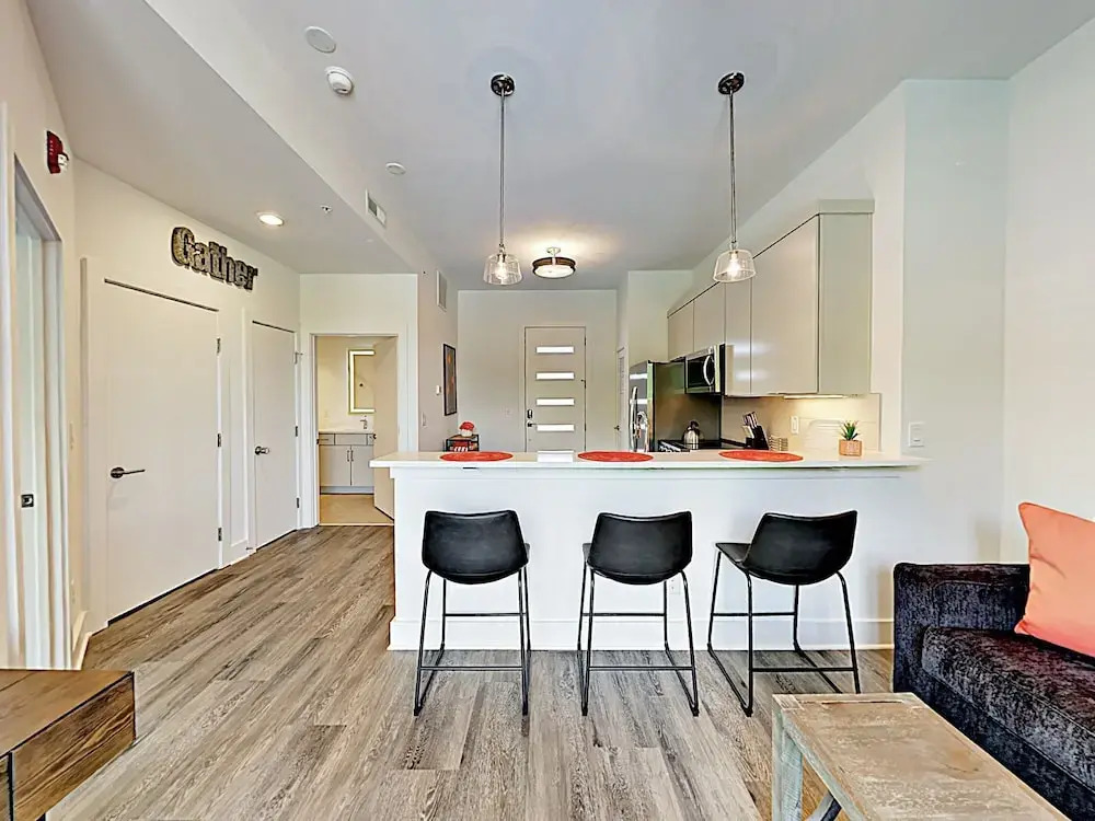 2519 Nashville (1655-163747) - 2 Br Apts
